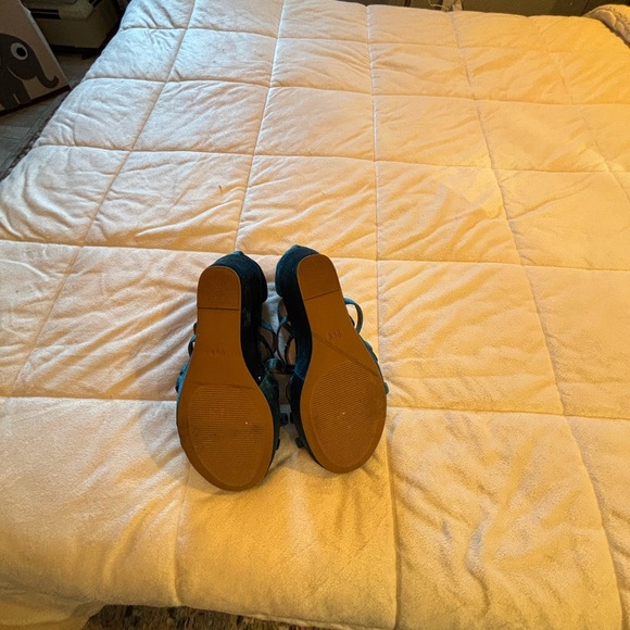 Torrid Turquoise Blue Velvet Strappy  Wedge Sandals - Picture 10 of 11